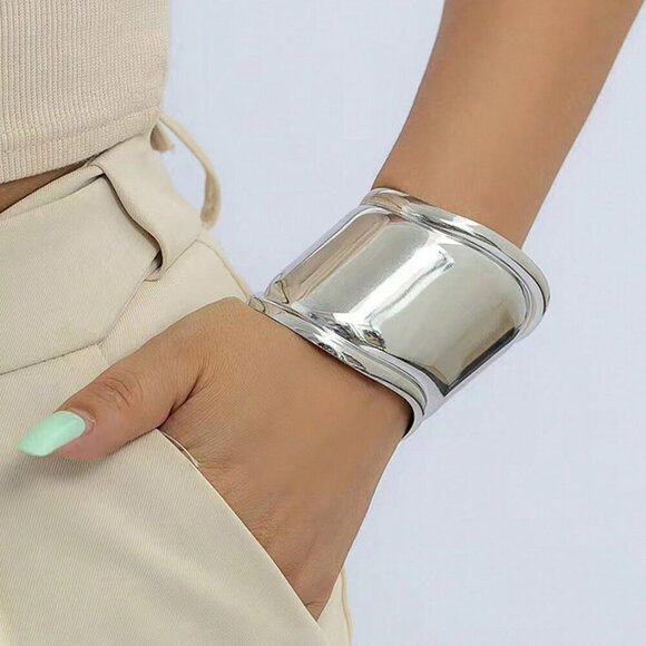 BEST SELLER silver tone bangle cuff chic fashion classic trendy - Picture 1 of 3